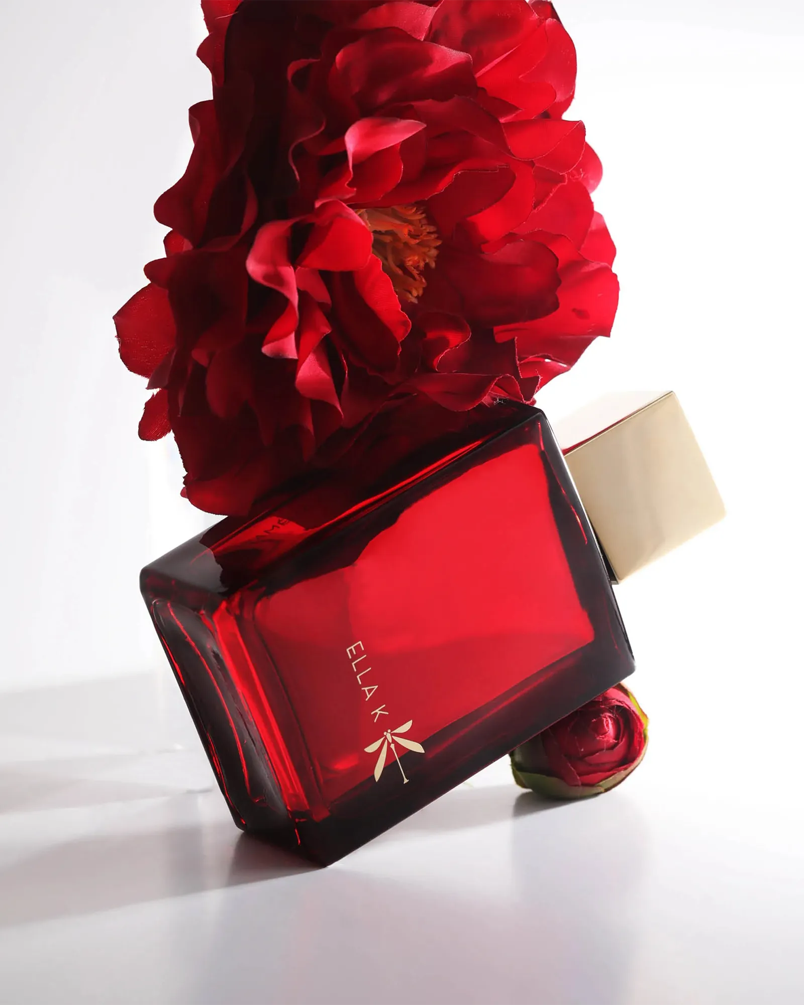 Camélia K - Muchachos | Parfumerie de Niche & Parfums Rares - Sélection Exclusive